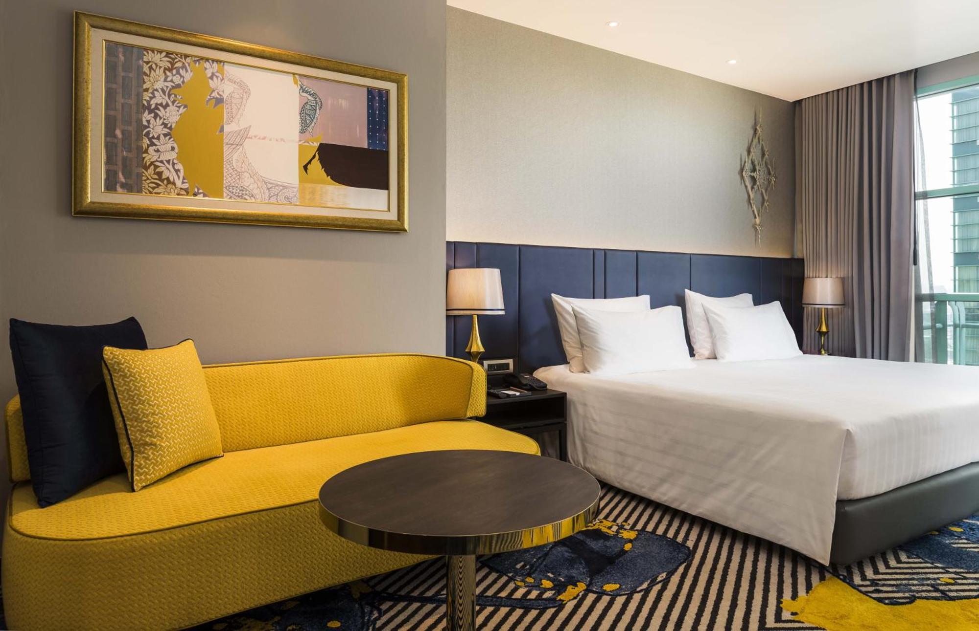 Grand Hébergement Lit King-Size Club Deluxe - Vue sur Ville